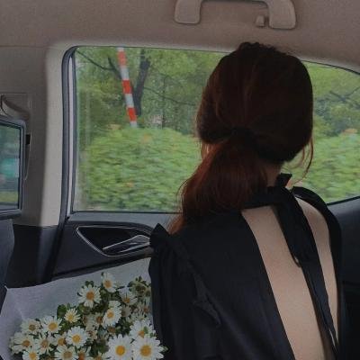 明星离婚传闻旧照被扒，官方介入调查，连日来引热议